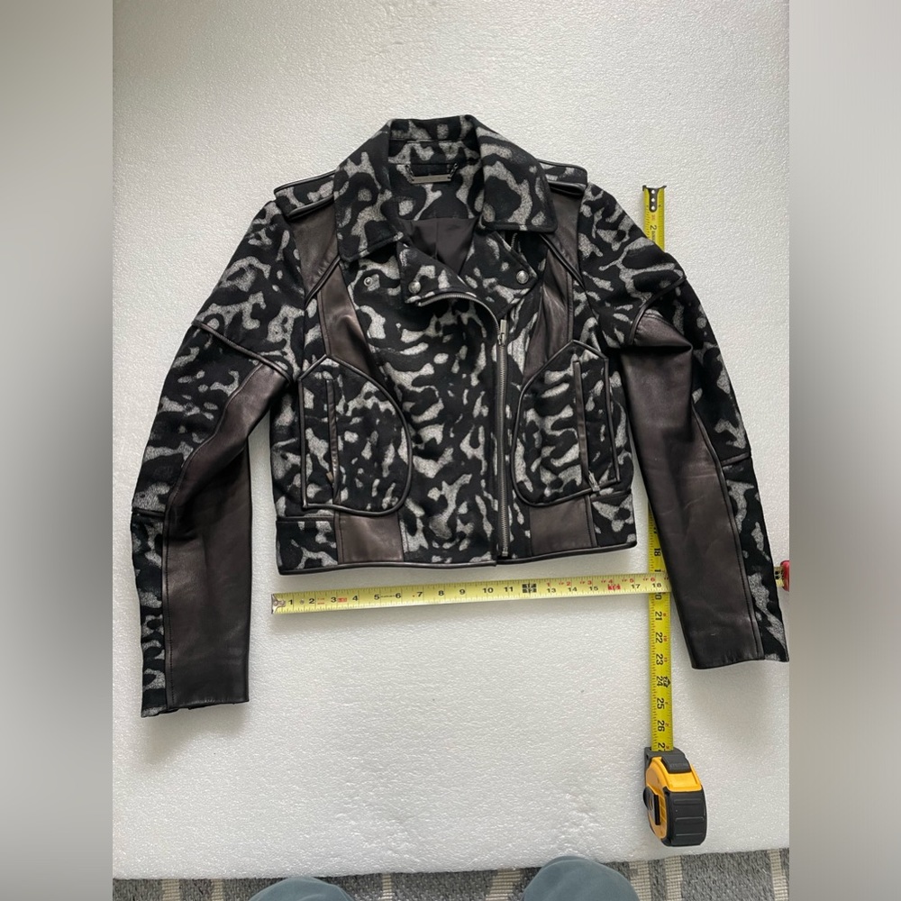 Diane Von Furstenberg Women’s Wool Leopard Print w/Leather Trim MOTO JACKET Sz 4